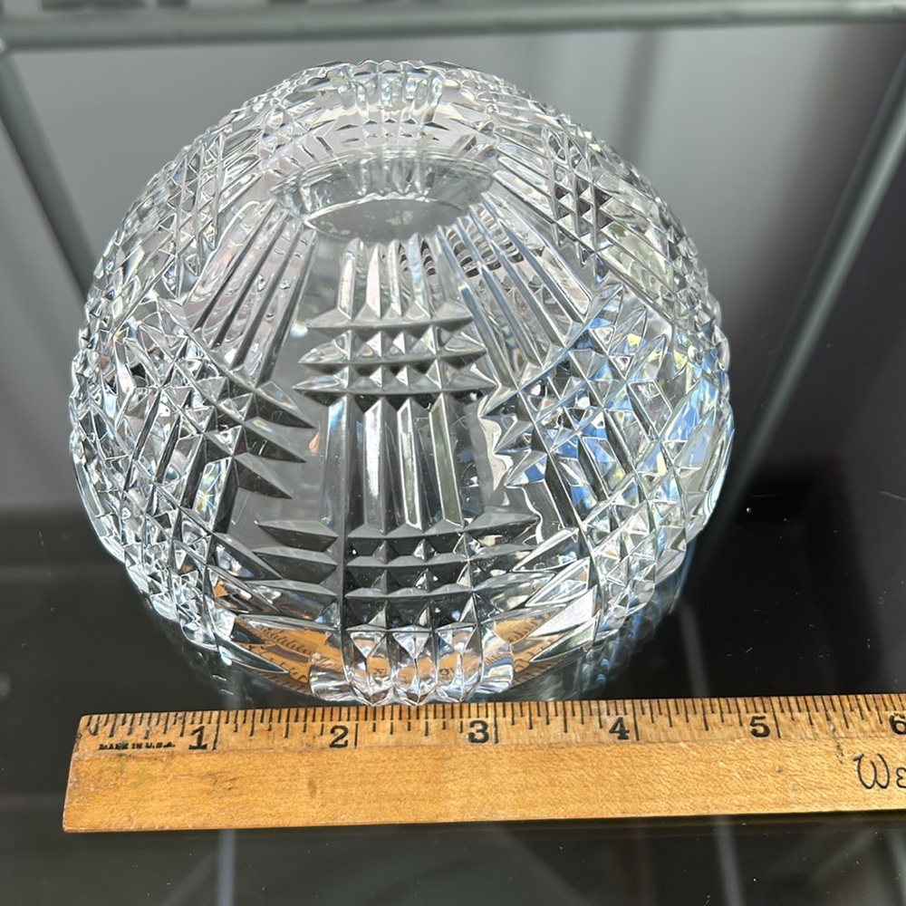 Vintage MCM Astral cut crystal small bowl full lead hand made crystal Korea - Picture 9 of 11